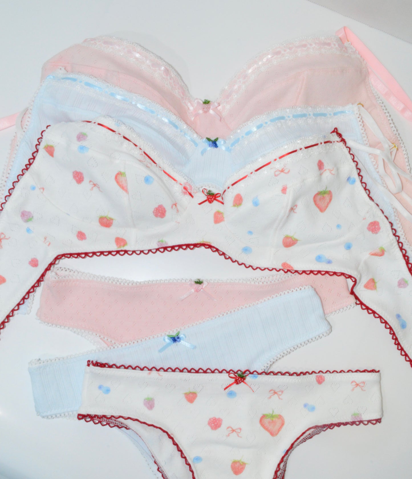 Berries and Cream Set 🍓🫐